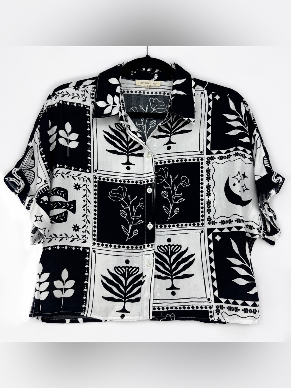 Black & White Floral Women's Crop Top